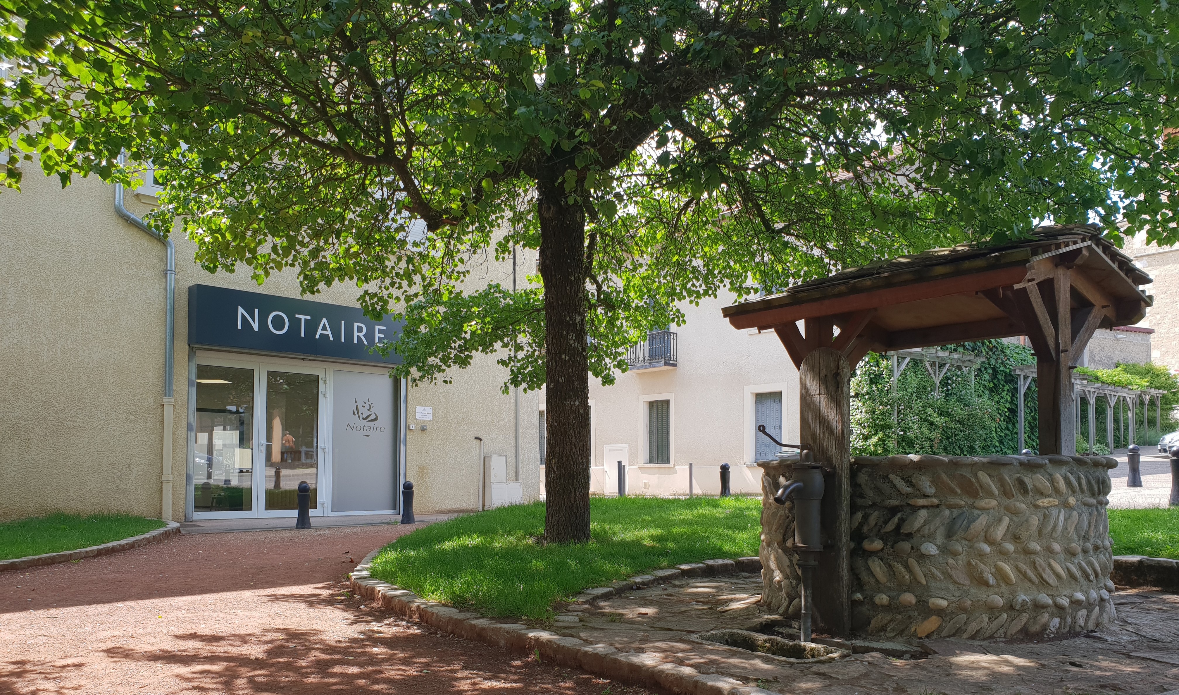 milan notaire meximieux immobilier succession famille fond commerce