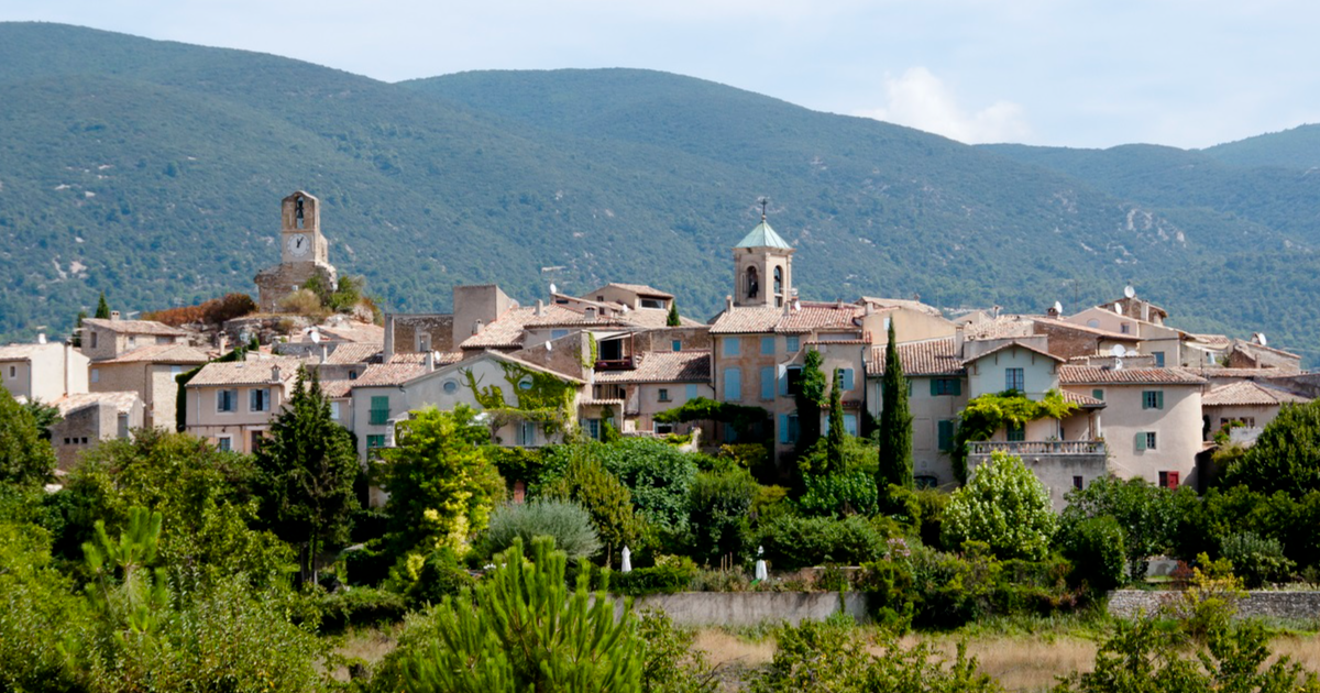 Lourmarin notaire provence