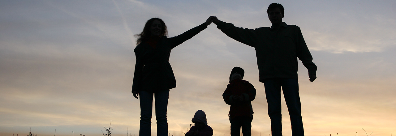 famille avec deux enfants