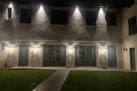 Façade de nuit