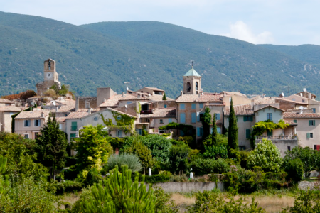 Lourmarin notaire provence